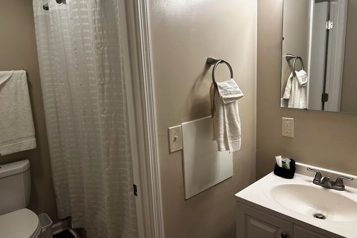 Room 25 of 47