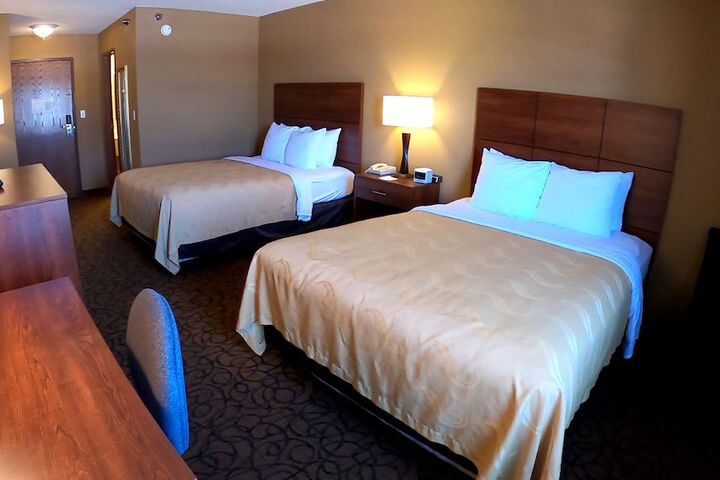 Room 26 of 34