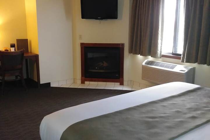 Room 52 of 67