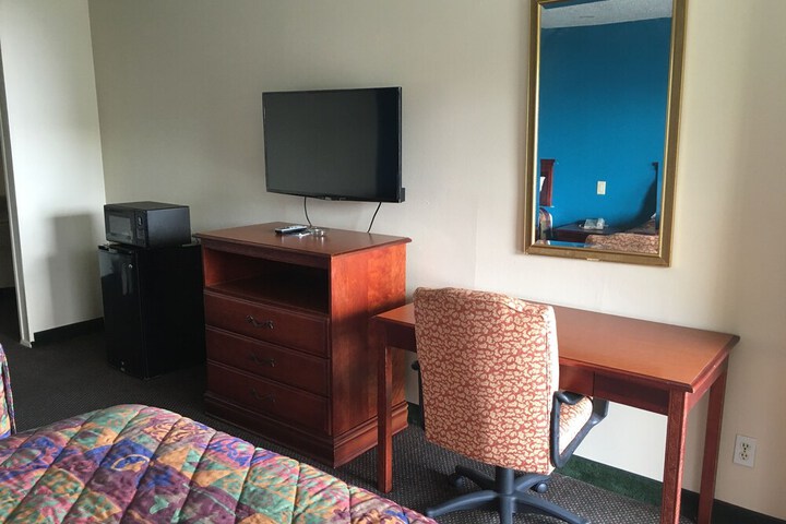 Room 20 of 29
