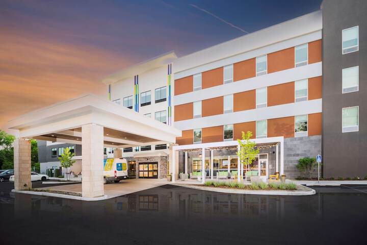 Hotel 3 of 45