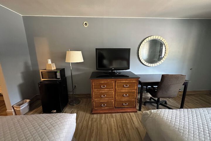 Room 37 of 44