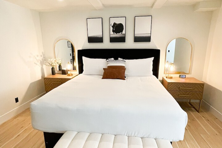 Room 70 of 131