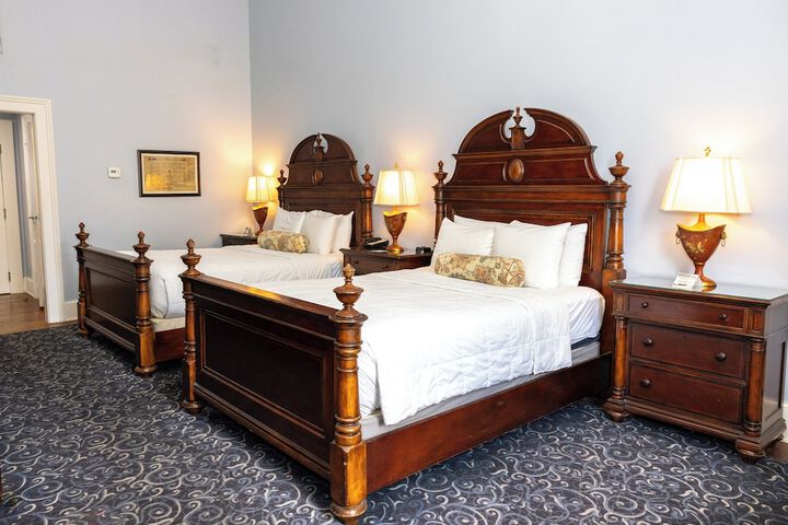 Room 14 of 65