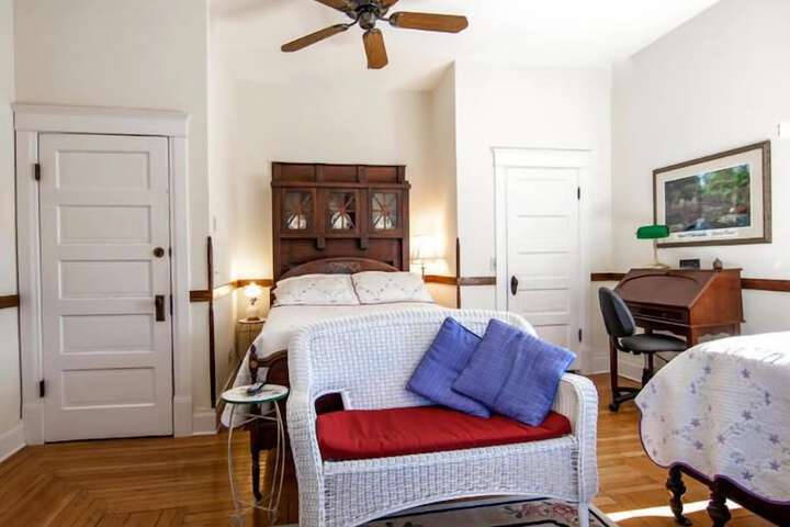 Room 14 of 36