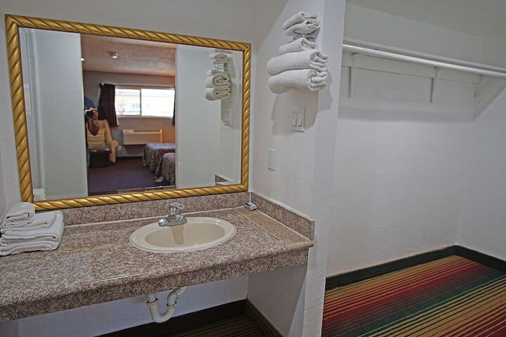 Room 23 of 47