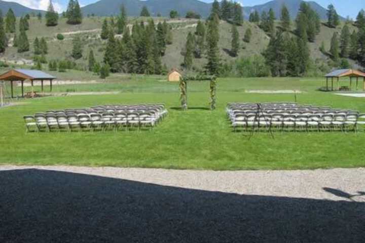RiverStone Family Lodge