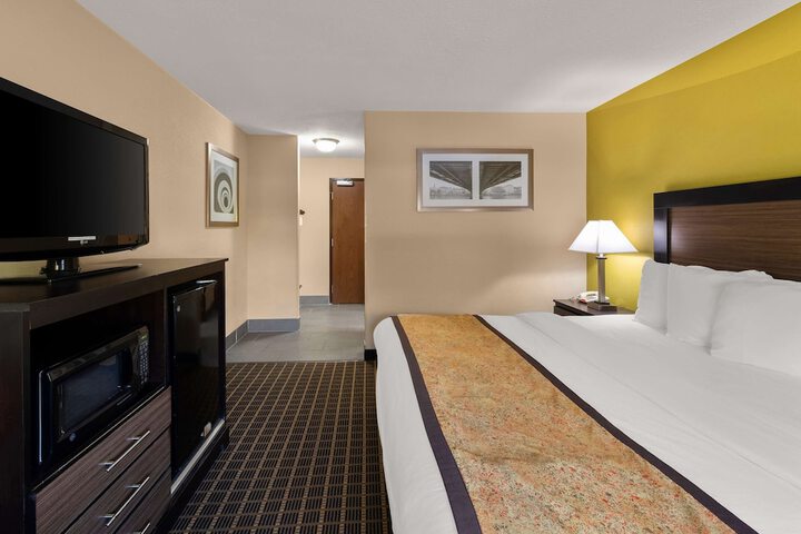 Best Western Adena Inn