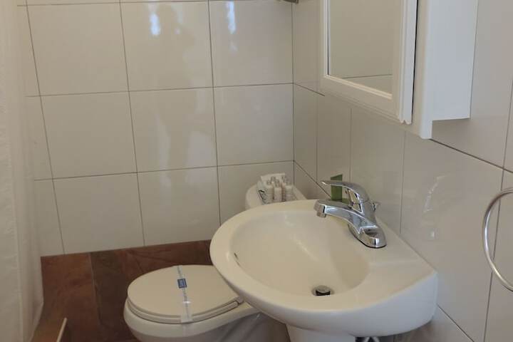 Room 14 of 82