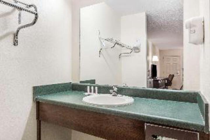 Ramada Hotels Royston