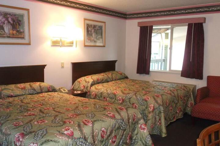 Room 10 of 26