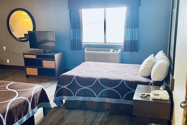 Room 21 of 24