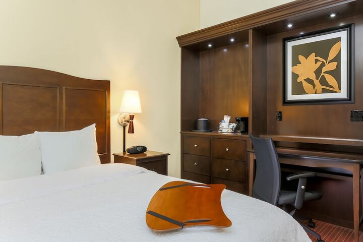 Hampton Inn Champaign / Urbana