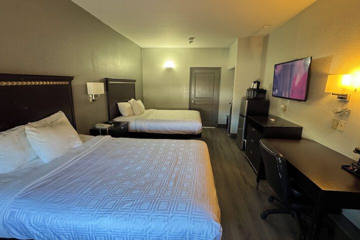 Room 20 of 72