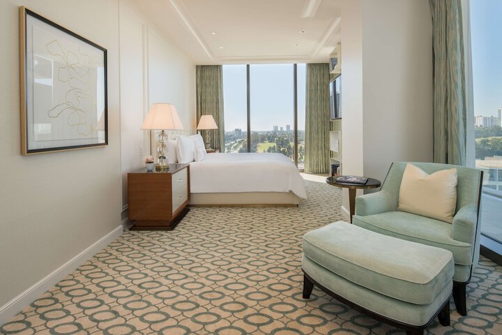 Room 80 of 132