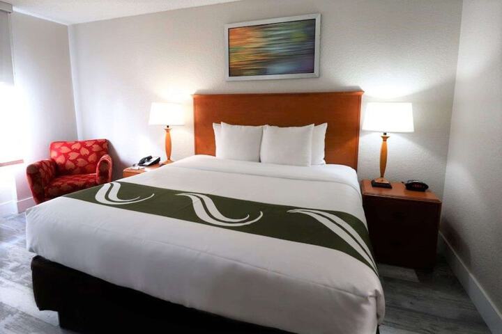 Room 11 of 35