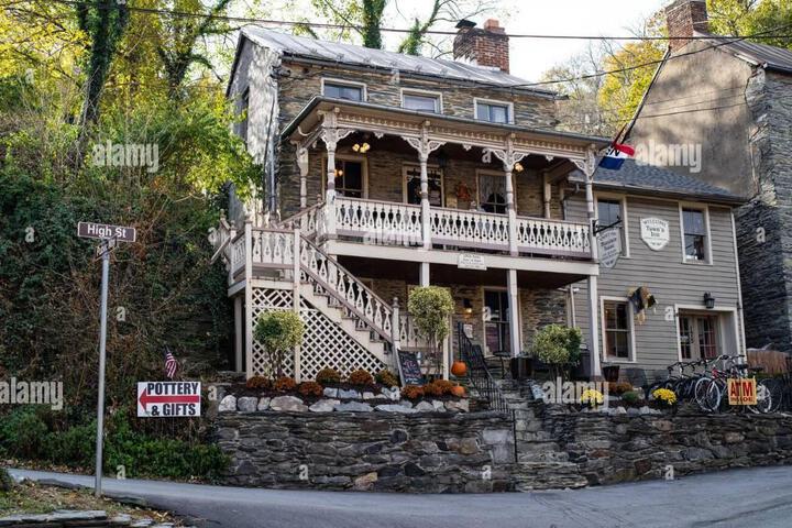 Towns Inn