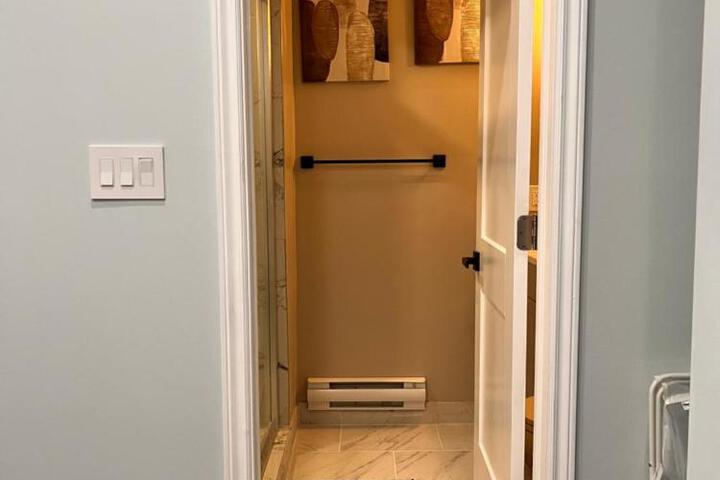 Private Apartment / Suite