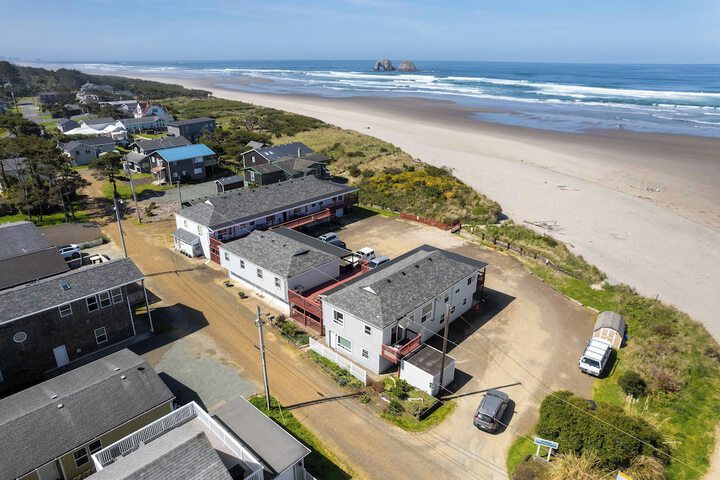 Rockaway Beach Vacation Rental: Pets Welcome!