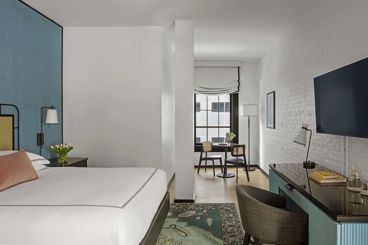 Room 65 of 150