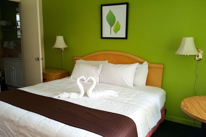 Twi-Lite Inn