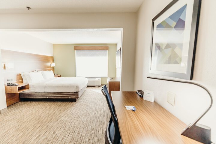 Room 16 of 31