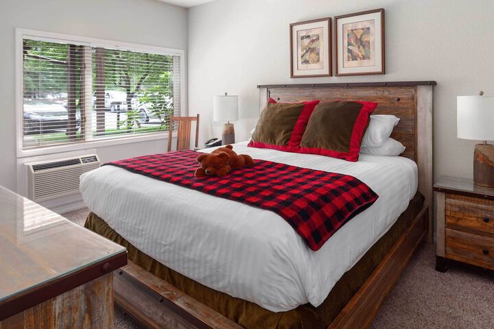 Lodge at Whitefish Lake