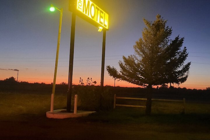 Hotel 5 of 30
