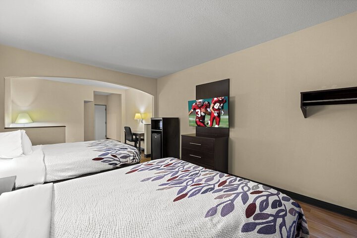 Room 21 of 35