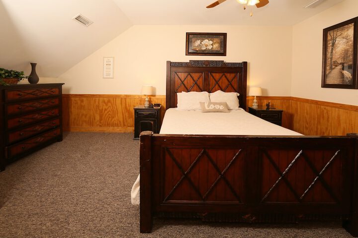 Room 28 of 46