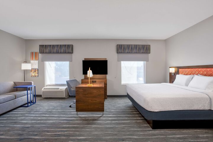 Room 30 of 38