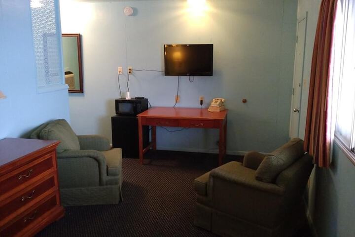Room 13 of 29