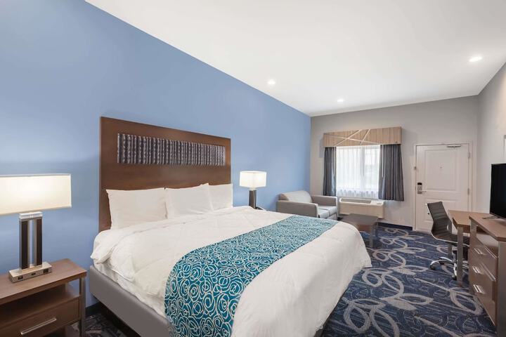 Room 16 of 27