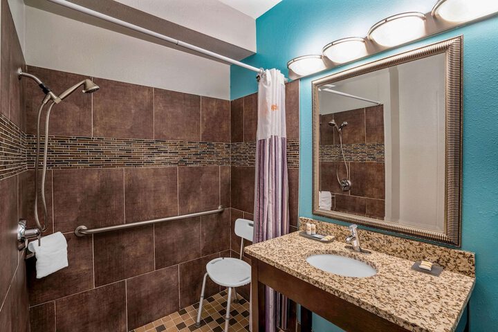 La Quinta Inn & Suites by Wyndham Cookeville