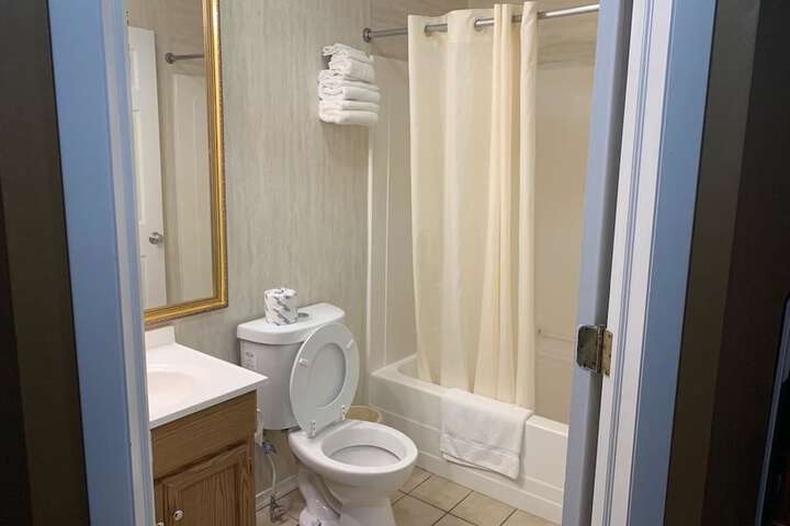 Room 17 of 29