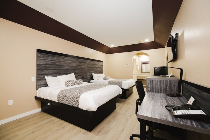 Room 18 of 85