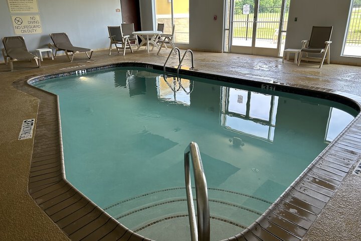 Pool 4 of 36