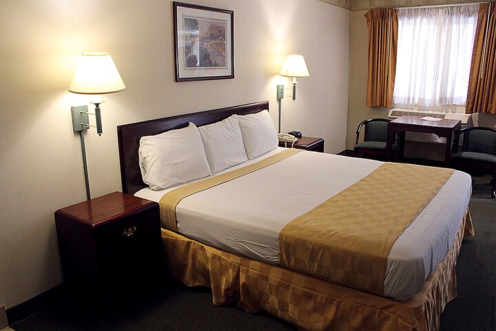 Room 21 of 60