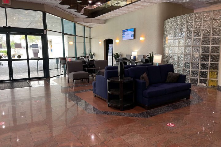 Hotel Interior 8 of 28