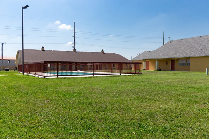 Pool 14 of 71