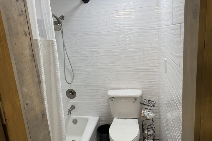 Room 50 of 63