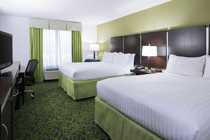 Holiday Inn Express & Suites Stroudsburg-Poconos by IHG