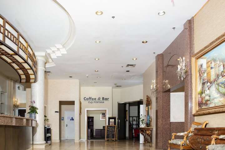 Hotel Interior 5 of 32