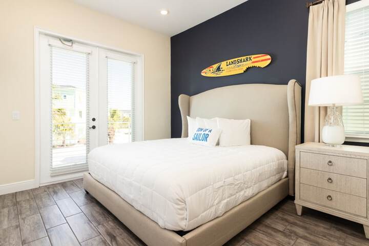 Margaritaville Cottages Orlando by Vstays with H2O Waterpark
