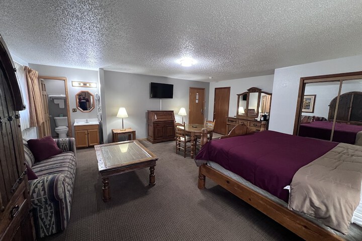 Room 25 of 35