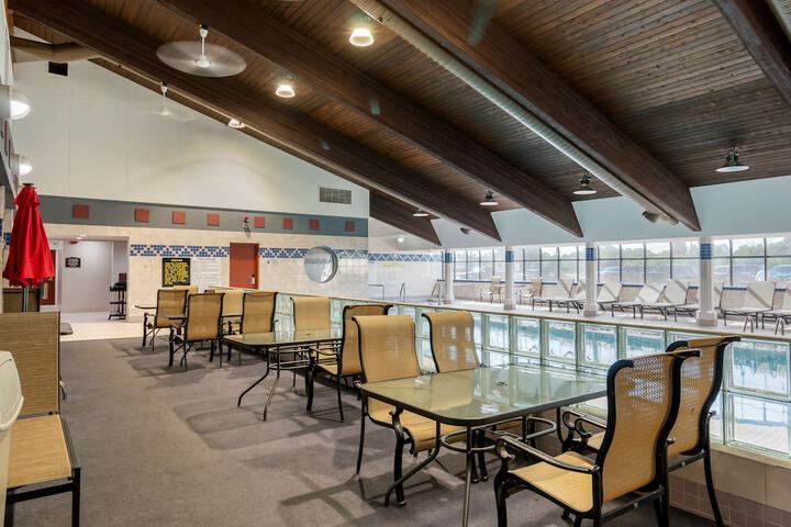 Pool 4 of 62