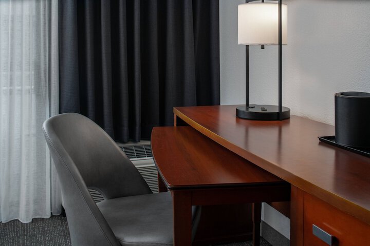 Room 19 of 30