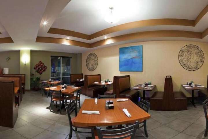 Hyatt House Bentonville / Rogers