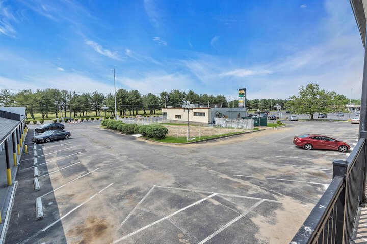 Days Inn by Wyndham Wrightstown McGuire AFB / Bordentown