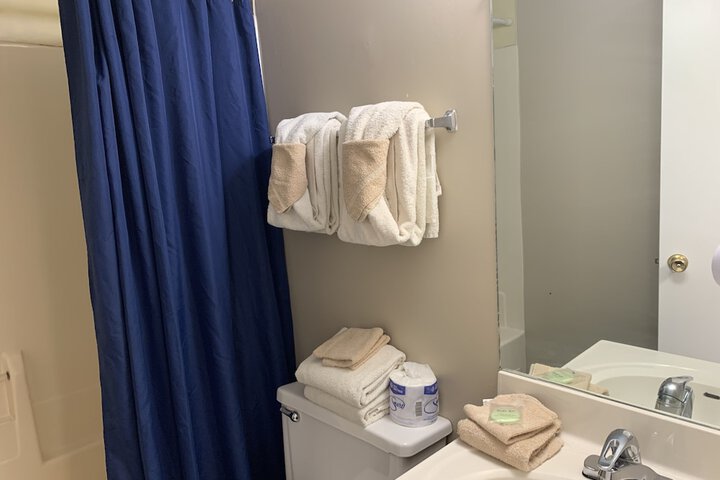 Room 45 of 165